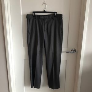 Kenneth Cole Reaction gray dress pants. 34x30. Great condition